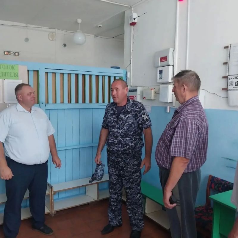 В Фатежском районе стартовала приемка школ, детских садов, учреждений дополнительного образования к новому учебному году В Фатежском районе стартовала приемка школ, детских садов, учреждений дополнительного образования к новому учебному году