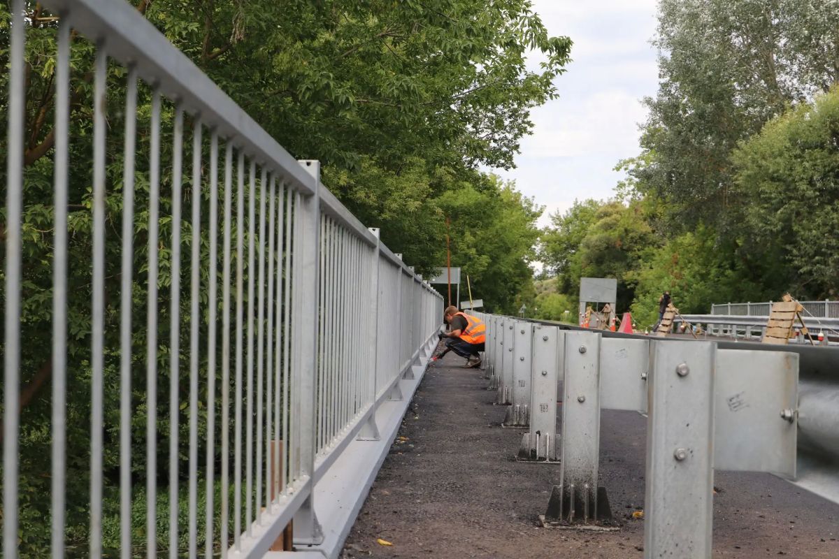 В Курском районе завершается ремонт моста через р. Большая Курица В Курском районе завершается ремонт моста через р. Большая Курица
