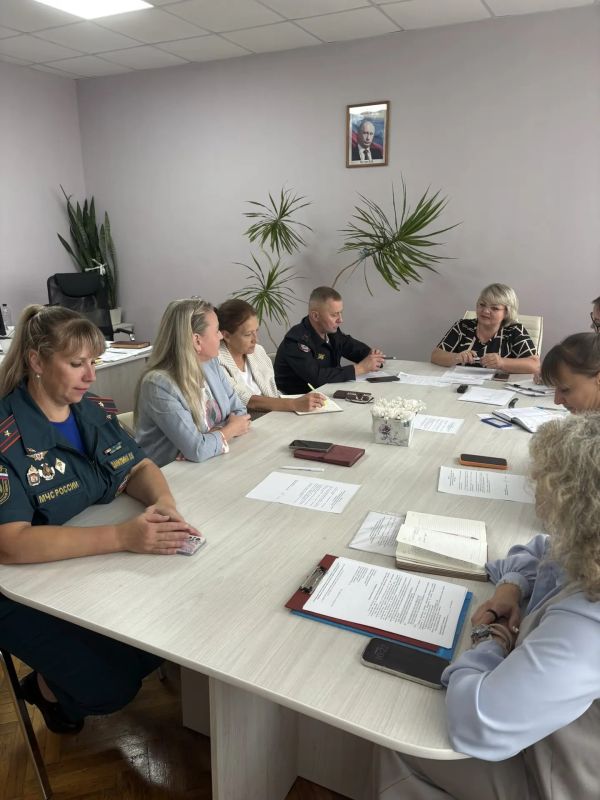 В Администрации Железногорского района состоялось очередное заседание комиссии по делам несовершеннолетних и защите их прав Администрации Железногорского района