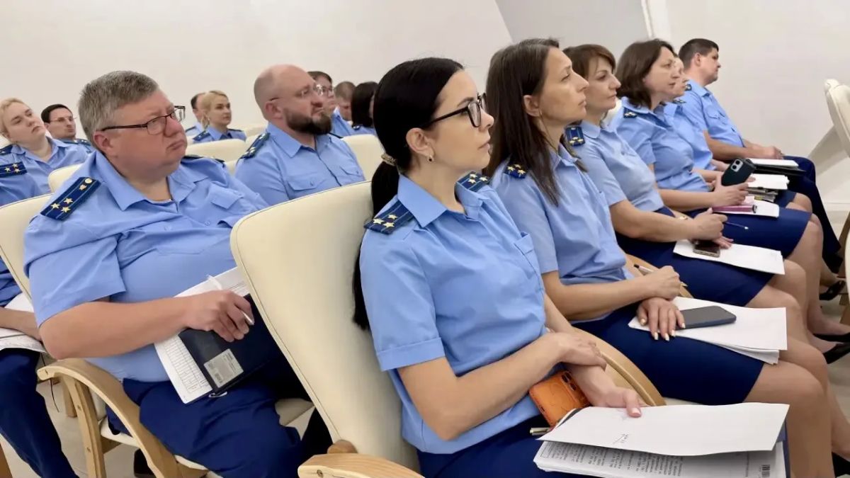 Состоялось расширенное заседание Коллегии прокуратуры Курской области по подведению итогов работы за 1 полугодие 2026 года Состоялось расширенное заседание Коллегии прокуратуры Курской области по подведению итогов работы за 1 полугодие 2026 года
