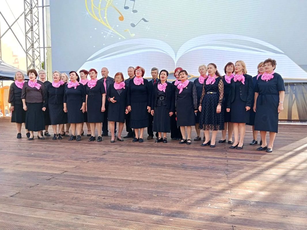 На "Полугоре" отметили Международный день дружбы На "Полугоре" отметили Международный день дружбы