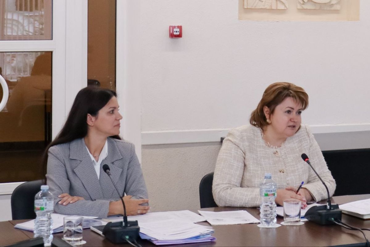 Екатерина Харченко: По решению Совета ректоров высших учебных заведений Курской области я вошла в его состав и приняла участие в первом для меня заседании в статусе руководителя Курского государственного университета Екатерина Харченко: По решению Совета ректоров высших учебных заведений Курской области я вошла в его состав и приняла участие в первом для меня заседании в статусе руководителя Курского государственного университета