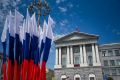 В администрации города на заседании под председательством главы областного центра Евгения Маслова руководители муниципальных ведомств рассказывают о проделанной работе за текущую неделю
