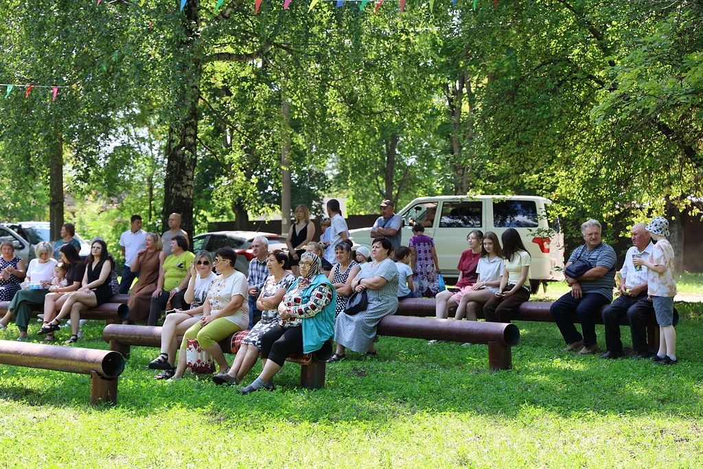 В поселке Магнитный прошло торжественное мероприятие, посвященное двойному празднику – 53-й годовщине со дня основания поселка и станции «Курбакинская» и Дню железнодорожника В поселке Магнитный прошло торжественное мероприятие, посвященное двойному празднику – 53-й годовщине со дня основания поселка и станции «Курбакинская» и Дню железнодорожника