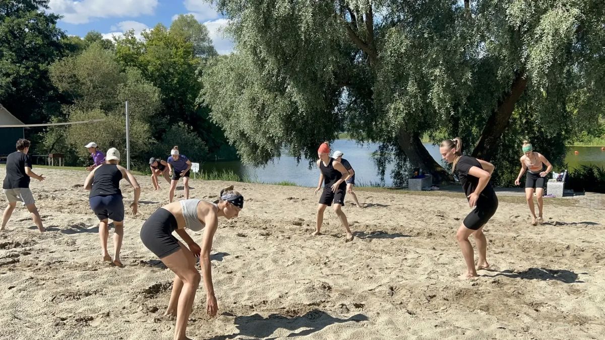 Женский волейбольный клуб «ЮЗГУ-Атом» вернулся в Курск Женский волейбольный клуб «ЮЗГУ-Атом» вернулся в Курск