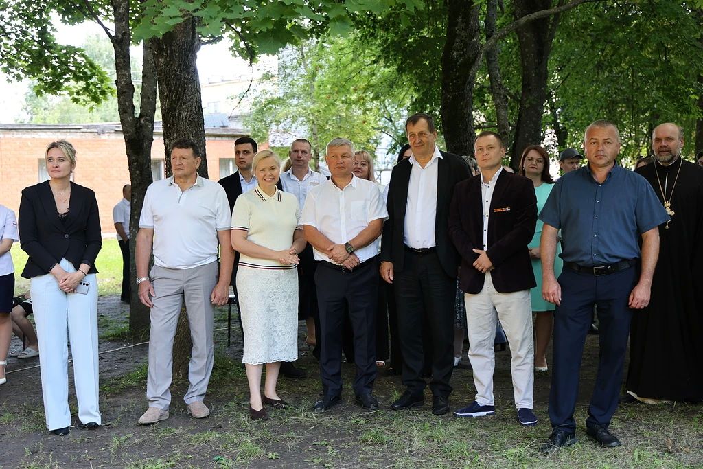 В поселке Магнитный прошло торжественное мероприятие, посвященное двойному празднику – 53-й годовщине со дня основания поселка и станции «Курбакинская» и Дню железнодорожника В поселке Магнитный прошло торжественное мероприятие, посвященное двойному празднику – 53-й годовщине со дня основания поселка и станции «Курбакинская» и Дню железнодорожника