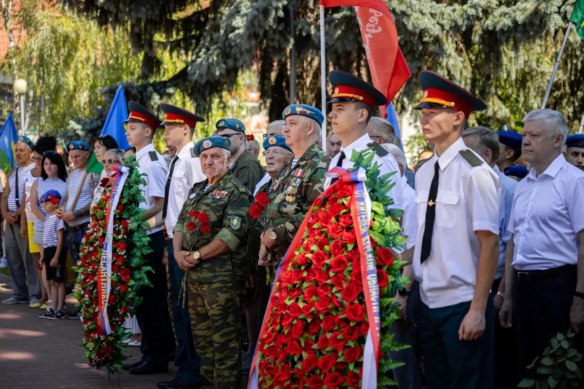Друзья, сегодня особенный день для всей страны — День Воздушно-десантных войск Друзья, сегодня особенный день для всей страны — День Воздушно-десантных войск