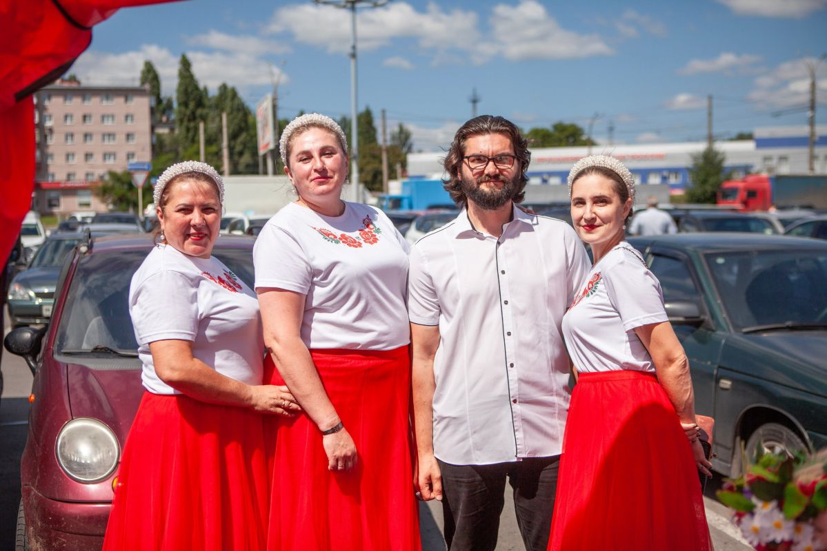 «Курский мёд»: ярмарка вкуса и традиций открылась в Курске «Курский мёд»: ярмарка вкуса и традиций открылась в Курске