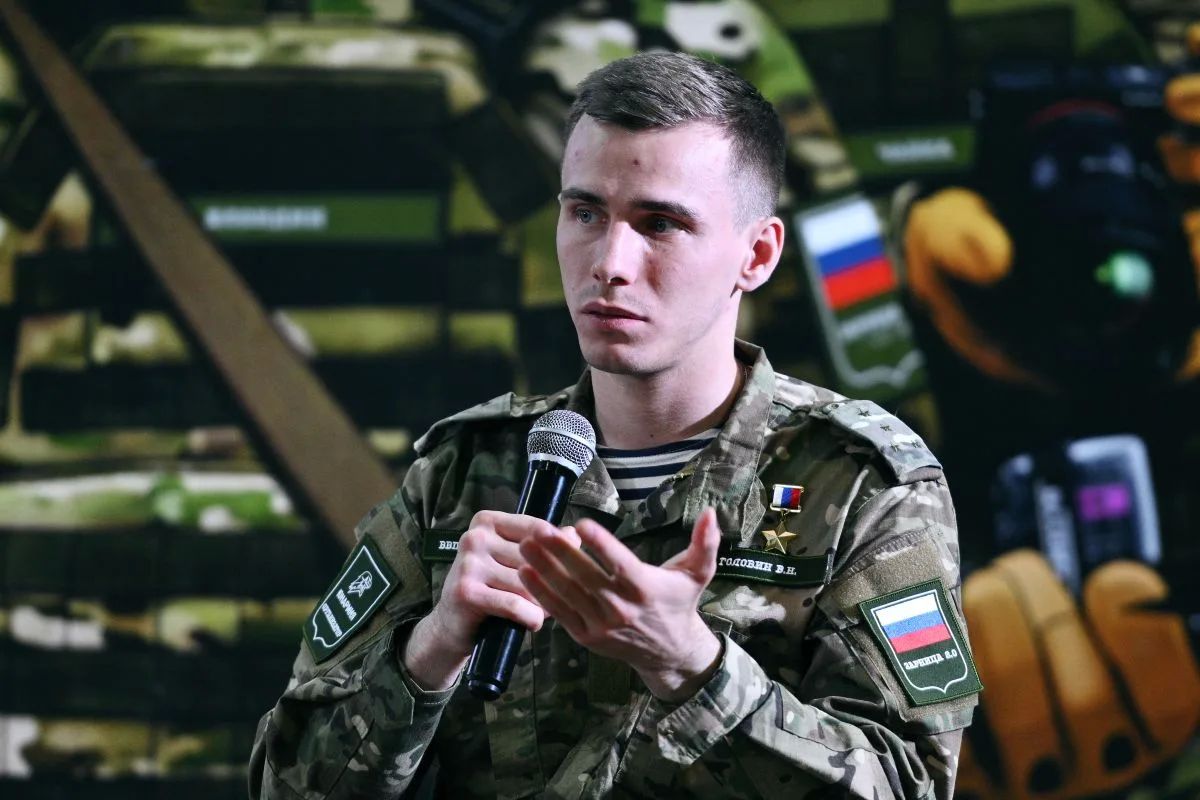Герой России Владислав Головин рассказал в интервью журналистам, что поддержка участников СВО должна сопровождать бойцов на всех этапах возвращения к мирной жизни – от реабилитации до трудоустройства