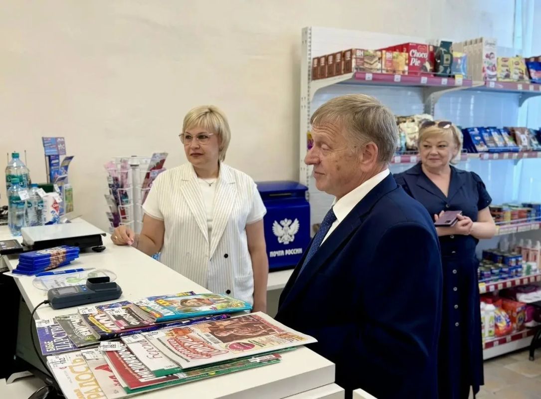 Депутаты встречаются с населением Депутаты встречаются с населением
