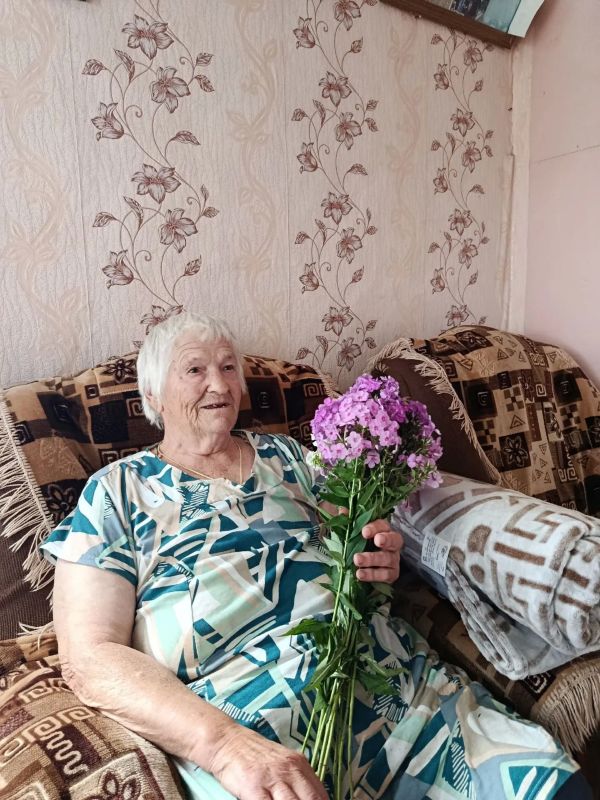 30 июля свой 85-летний юбилей отметила жительница деревни Кутасовка Чаплыгина Анна Ивановна 30 июля свой 85-летний юбилей отметила жительница деревни Кутасовка Чаплыгина Анна Ивановна
