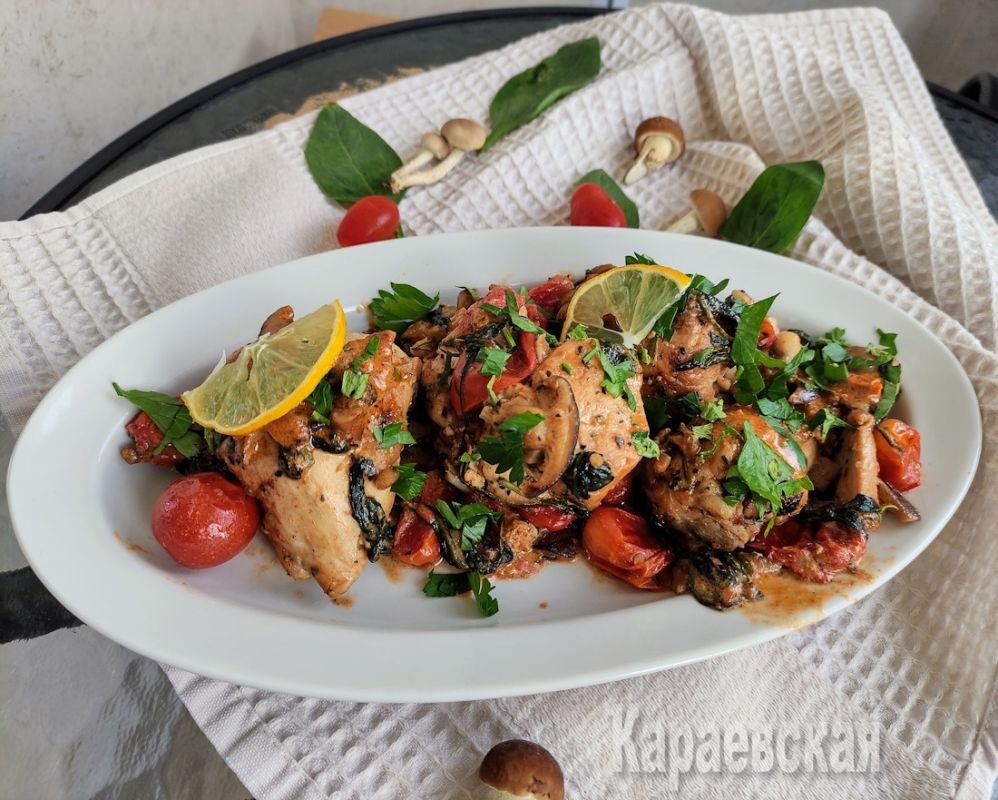 Курица с шампиньонами в сливочном соусе: простой и изысканный рецепт