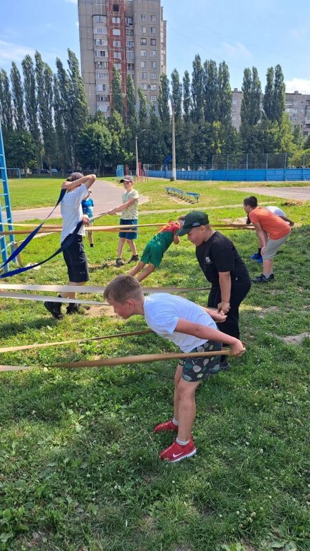 Лето в Железногорске: жара спорту не помеха! Лето в Железногорске: жара спорту не помеха!