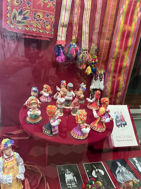 Игрушки из утиного носа и куклы без лица: в Курске открылись выставки о Крайнем Севере и курской земле Игрушки из утиного носа и куклы без лица: в Курске открылись выставки о Крайнем Севере и курской земле