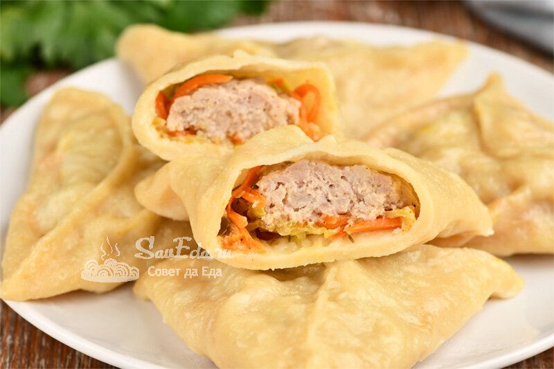 Пышные манты с мясом и овощами: восхитительный рецепт для уютного ужина