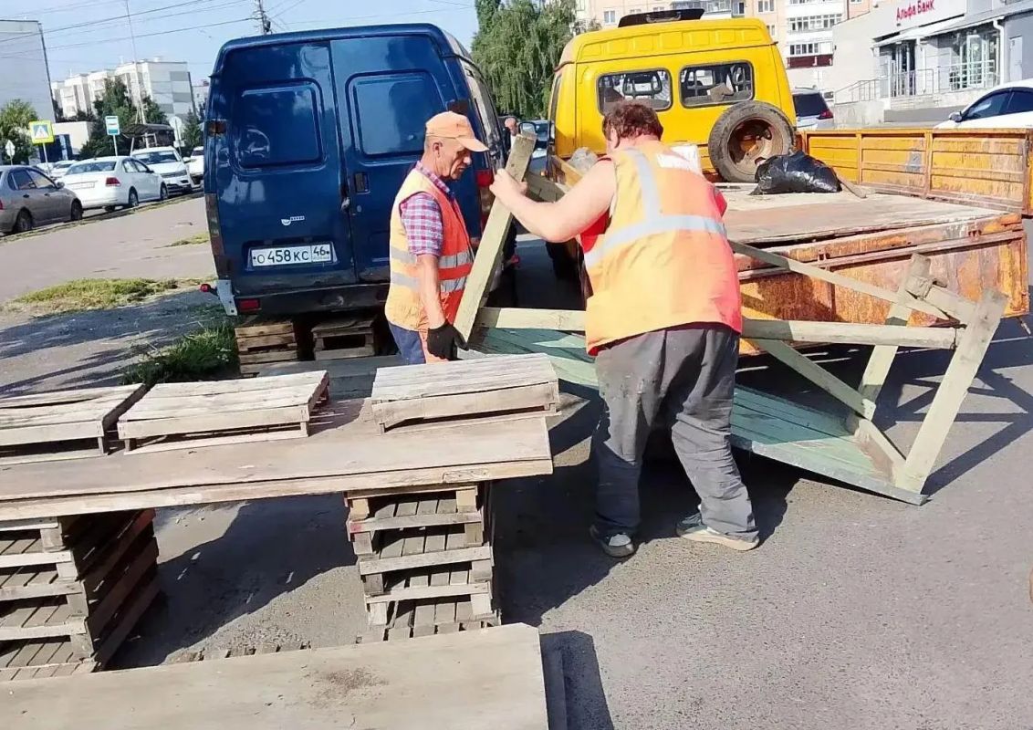 В Курске на Студенческой демонтировали стихийный мини-рынок