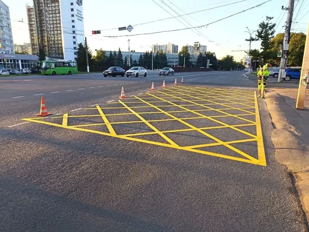 В столице Соловьиного края продолжается обновление горизонтальной разметки на дорожных участках В столице Соловьиного края продолжается обновление горизонтальной разметки на дорожных участках
