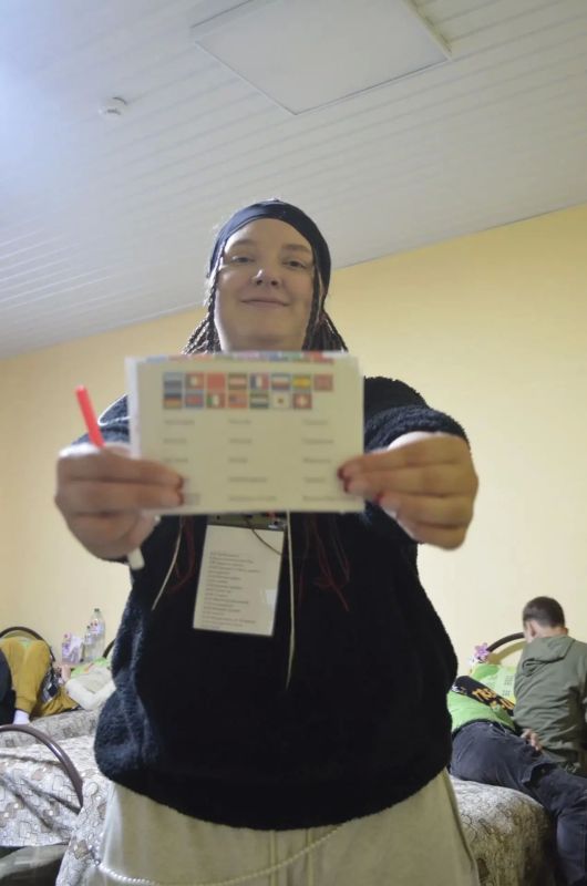 Наши первые на смене!. Вика Евсюкова, Никита Спицин и Дмитрий Антонович местного отделения "Движение Первых" принимают участие в региональной смене Движения Первых Желаем им удачной смены, хорошего настроения и отличного... Наши первые на смене!. Вика Евсюкова, Никита Спицин и Дмитрий Антонович местного отделения "Движение Первых" принимают участие в региональной смене Движения Первых Желаем им удачной смены, хорошего настроения и отличного...
