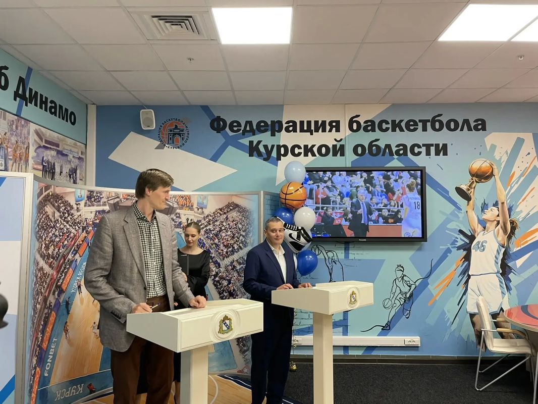В Курск приехал президент Федерации баскетбола России Андрей Кириленко В Курск приехал президент Федерации баскетбола России Андрей Кириленко