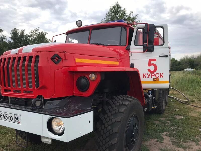 В Курске на пожаре по улице Орловская эвакуировали 15 человек