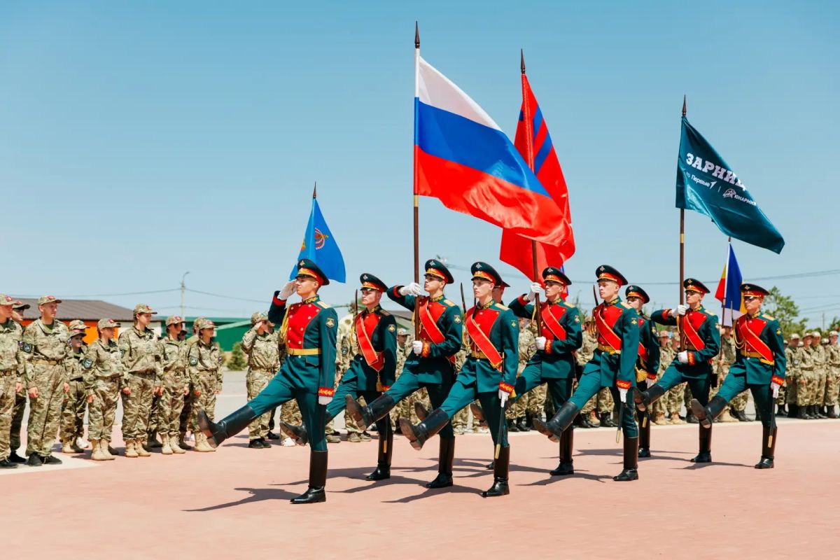 В Московской области проходит седьмой окружной этап Всероссийской военно-патриотической игры «Зарница 2.0». За выход в финал борются 260 участников – победители региональных этапов из 18 субъектов Центрального федерального... В Московской области проходит седьмой окружной этап Всероссийской военно-патриотической игры «Зарница 2.0». За выход в финал борются 260 участников – победители региональных этапов из 18 субъектов Центрального федерального...