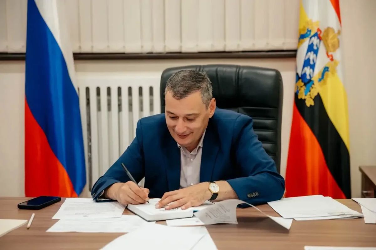 Александр Хинштейн провел прием курян Александр Хинштейн провел прием курян