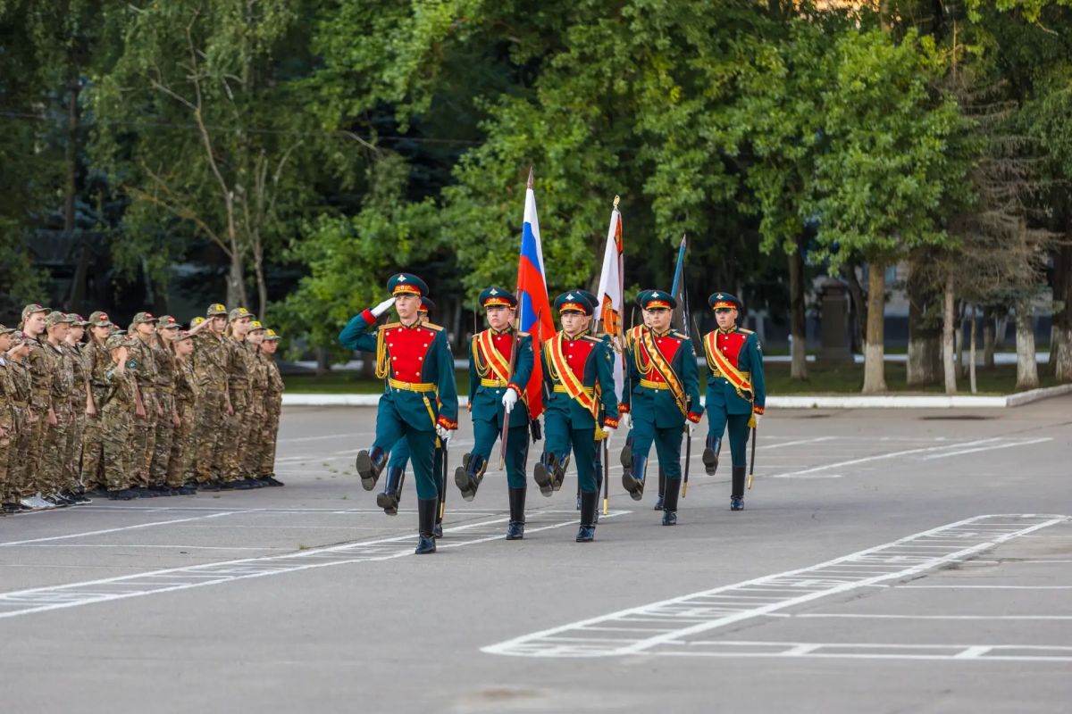 Наши на «Зарнице 2.0». В Московской области начался окружной этап военно-патриотической игры «Зарница 2.0». Курскую область на этих соревнованиях представляет команда «Пересвет46» из Горшеченского района Наши на «Зарнице 2.0». В Московской области начался окружной этап военно-патриотической игры «Зарница 2.0». Курскую область на этих соревнованиях представляет команда «Пересвет46» из Горшеченского района
