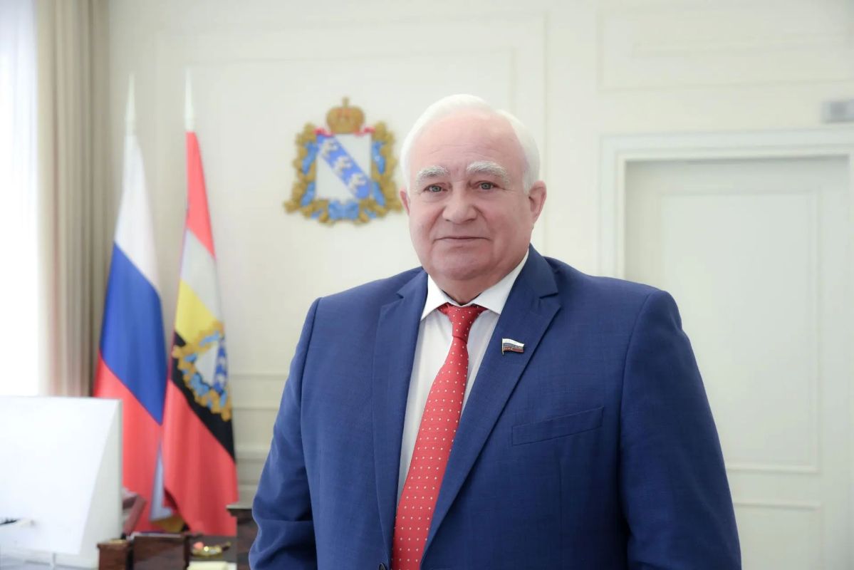 Председатель Курской областной Думы Н. И. Жеребилов поздравил военнослужащих железнодорожный войск России: