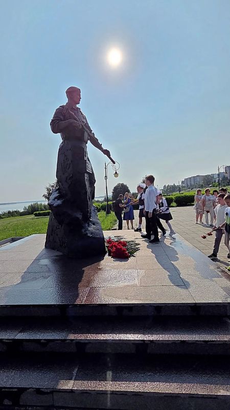 Игорь Корпунков: В эти дни мы вспоминаем трагические события, произошедшие два года назад, когда подразделения ВСУ вторглись на территорию нашего региона Игорь Корпунков: В эти дни мы вспоминаем трагические события, произошедшие два года назад, когда подразделения ВСУ вторглись на территорию нашего региона