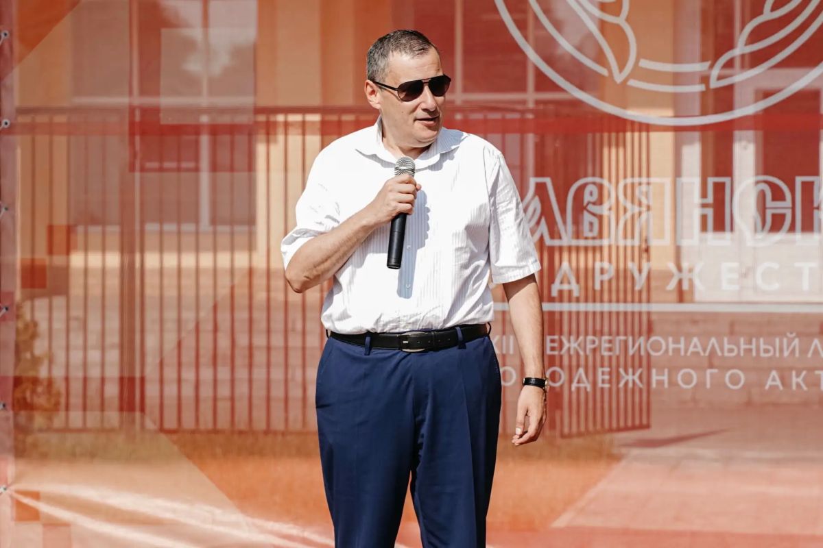 «Славянское содружество» возвращается! После двухлетнего перерыва легендарный проект вновь соберёт активную и талантливую молодёжь нашей страны на Черноморском побережье «Славянское содружество» возвращается! После двухлетнего перерыва легендарный проект вновь соберёт активную и талантливую молодёжь нашей страны на Черноморском побережье