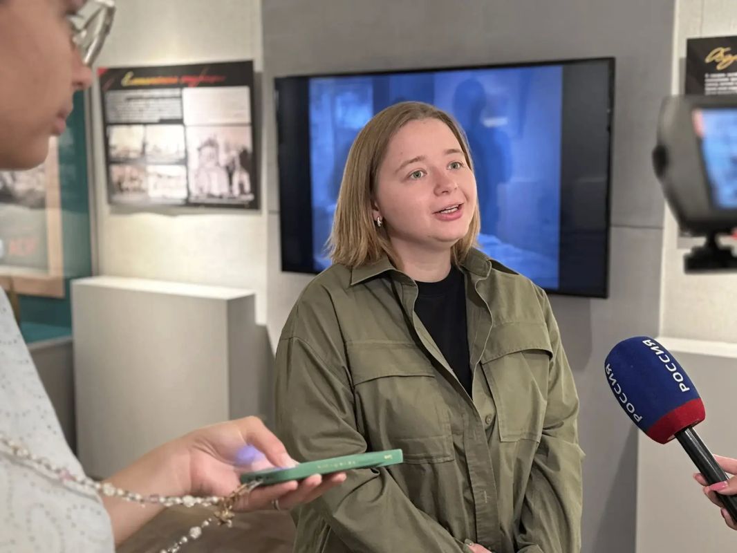 «Сегодня внуки и правнуки продолжают героическую летопись»: губернатор Александр Хинштейн открыл передвижную выставку «Маршал Победы «Сегодня внуки и правнуки продолжают героическую летопись»: губернатор Александр Хинштейн открыл передвижную выставку «Маршал Победы
