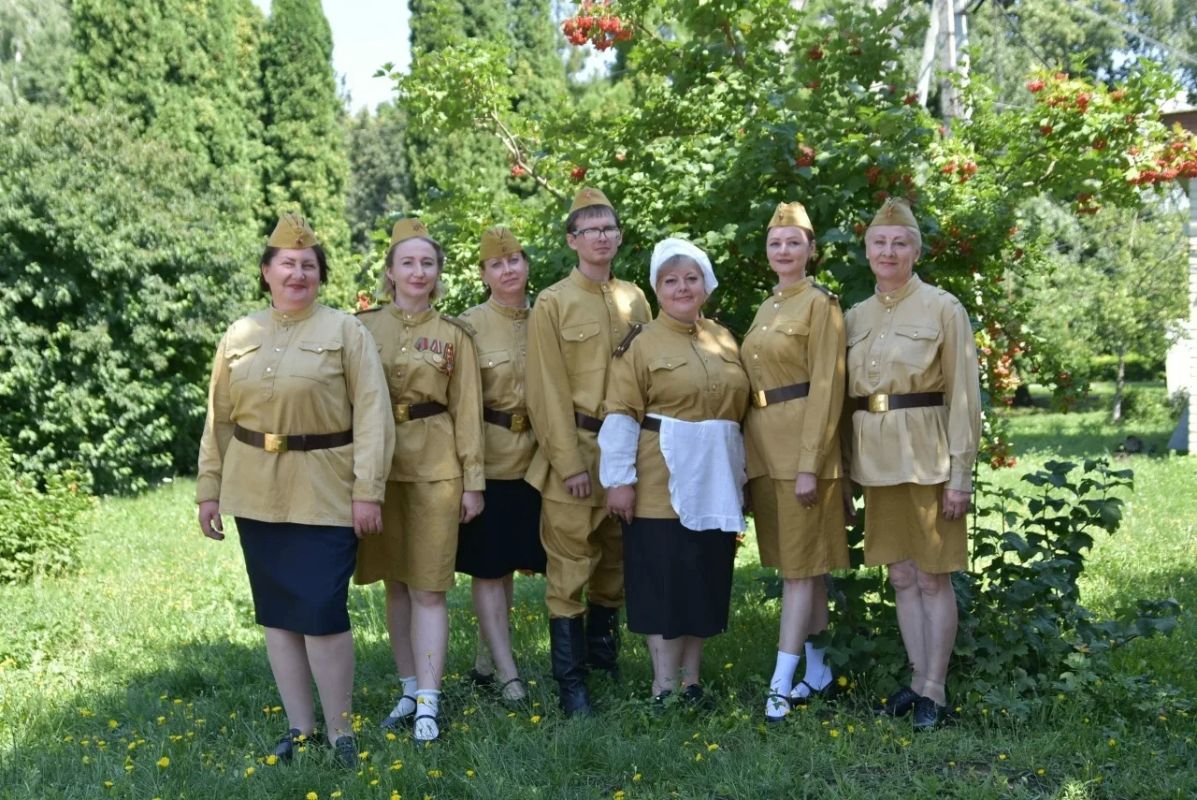 В рамках программы «Пушкинская карта» активисты «Движения Первых» приняли участие в квестигре «Дорогами Огненной дуги», посвящённой Курской битве В рамках программы «Пушкинская карта» активисты «Движения Первых» приняли участие в квестигре «Дорогами Огненной дуги», посвящённой Курской битве