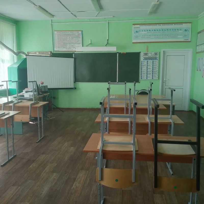 До начала учебного года ещё почти целый месяц, но школы уже готовятся принять школьников