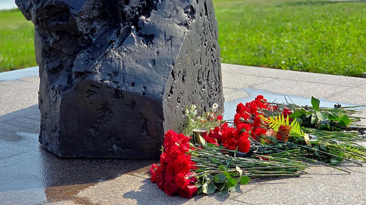 Игорь Корпунков: В эти дни мы вспоминаем трагические события, произошедшие два года назад, когда подразделения ВСУ вторглись на территорию нашего региона Игорь Корпунков: В эти дни мы вспоминаем трагические события, произошедшие два года назад, когда подразделения ВСУ вторглись на территорию нашего региона
