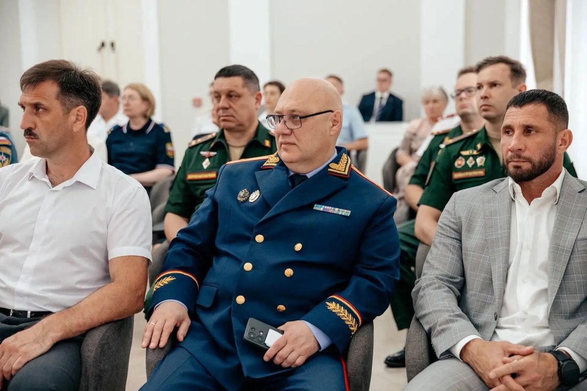 С Чукотки на Курскую землю: Дмитрий Бурко возглавил прокуратуру региона
