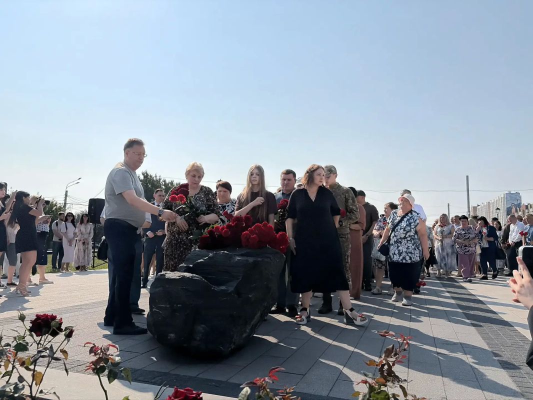 Тяжелое событие, которое изменило жизнь нашего региона — 6 августа 2024 года ВСУ пересекли границу и вторглись на территорию Курской области Тяжелое событие, которое изменило жизнь нашего региона — 6 августа 2024 года ВСУ пересекли границу и вторглись на территорию Курской области