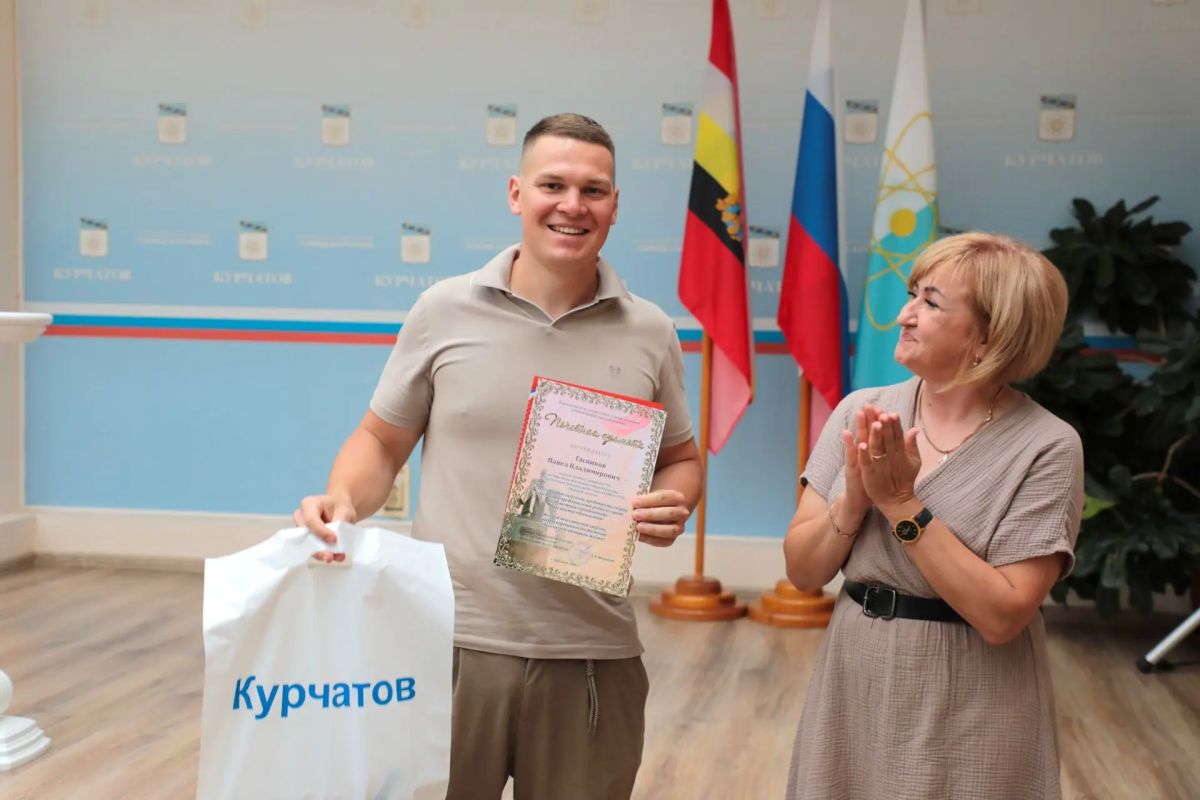 Уже пять лет не отдают звание сильнейших в регионе!