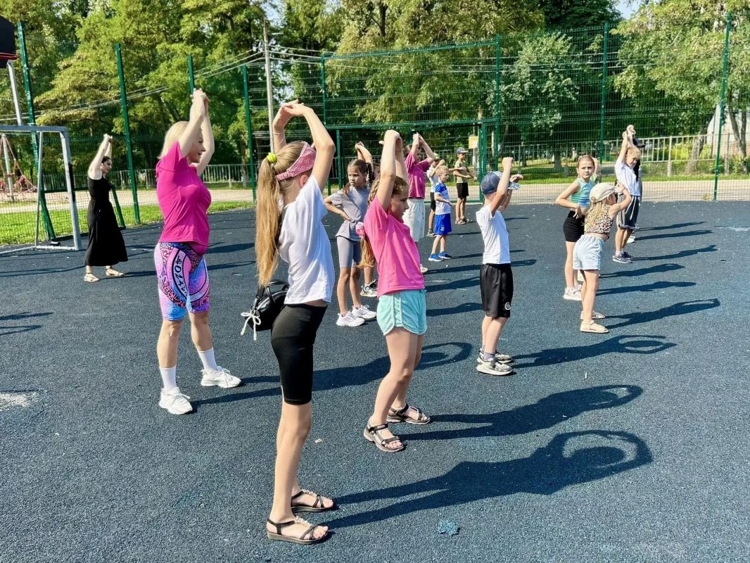 В Курске прошла Всероссийская соседская зарядка В Курске прошла Всероссийская соседская зарядка
