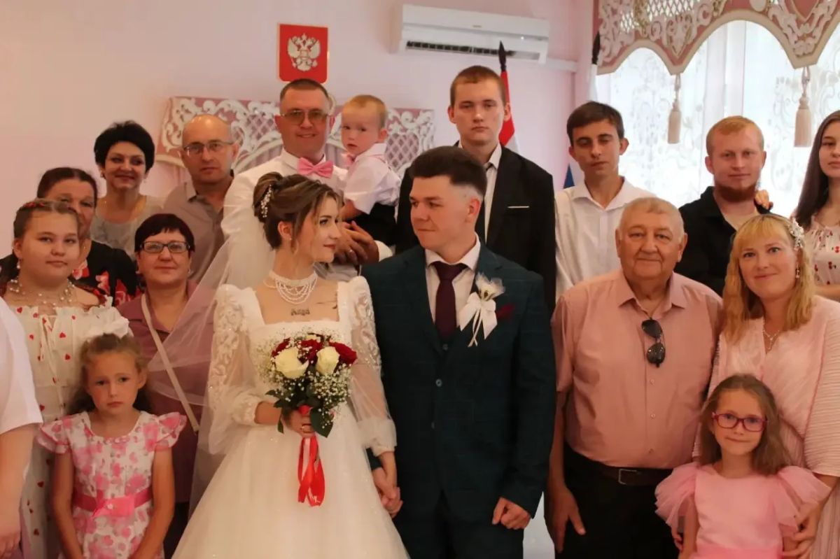 В солнечный августовский день, отмеченный красотой числа 08.08.2026, торжественная атмосфера царила в стенах отдела ЗАГС Администрации Золотухинского района Курской области В солнечный августовский день, отмеченный красотой числа 08.08.2026, торжественная атмосфера царила в стенах отдела ЗАГС Администрации Золотухинского района Курской области
