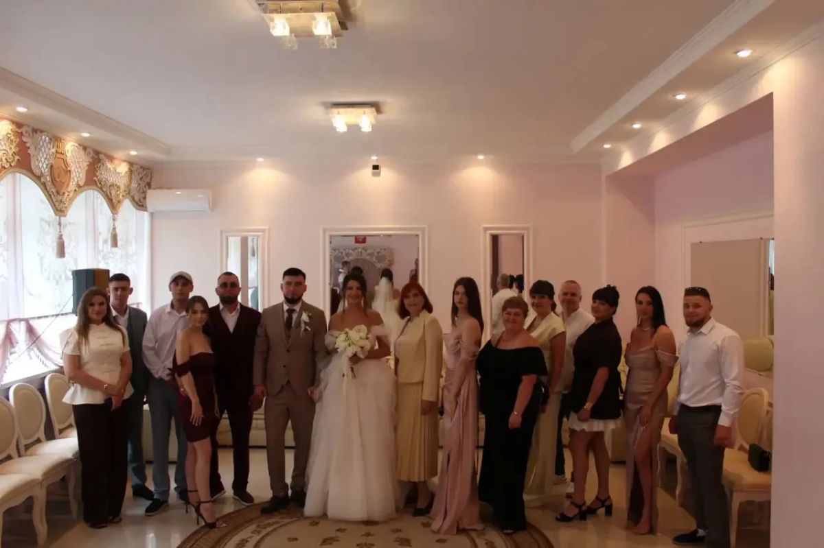В солнечный августовский день, отмеченный красотой числа 08.08.2026, торжественная атмосфера царила в стенах отдела ЗАГС Администрации Золотухинского района Курской области В солнечный августовский день, отмеченный красотой числа 08.08.2026, торжественная атмосфера царила в стенах отдела ЗАГС Администрации Золотухинского района Курской области
