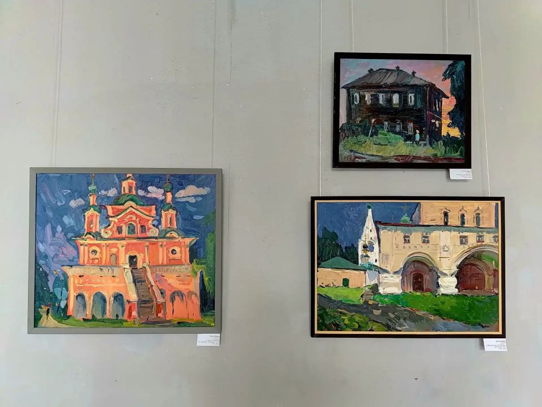 Кстати, рядом с Полугорой, в выставочном зале имени К. Малевича, открыта выставка «Екатерина Рудая / Марина Панина Кстати, рядом с Полугорой, в выставочном зале имени К. Малевича, открыта выставка «Екатерина Рудая / Марина Панина