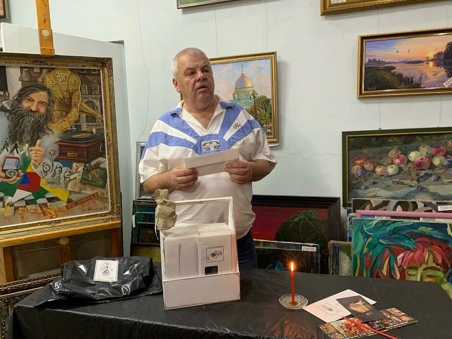 В Курске выпустили набор открыток в память об Олеге Радине В Курске выпустили набор открыток в память об Олеге Радине