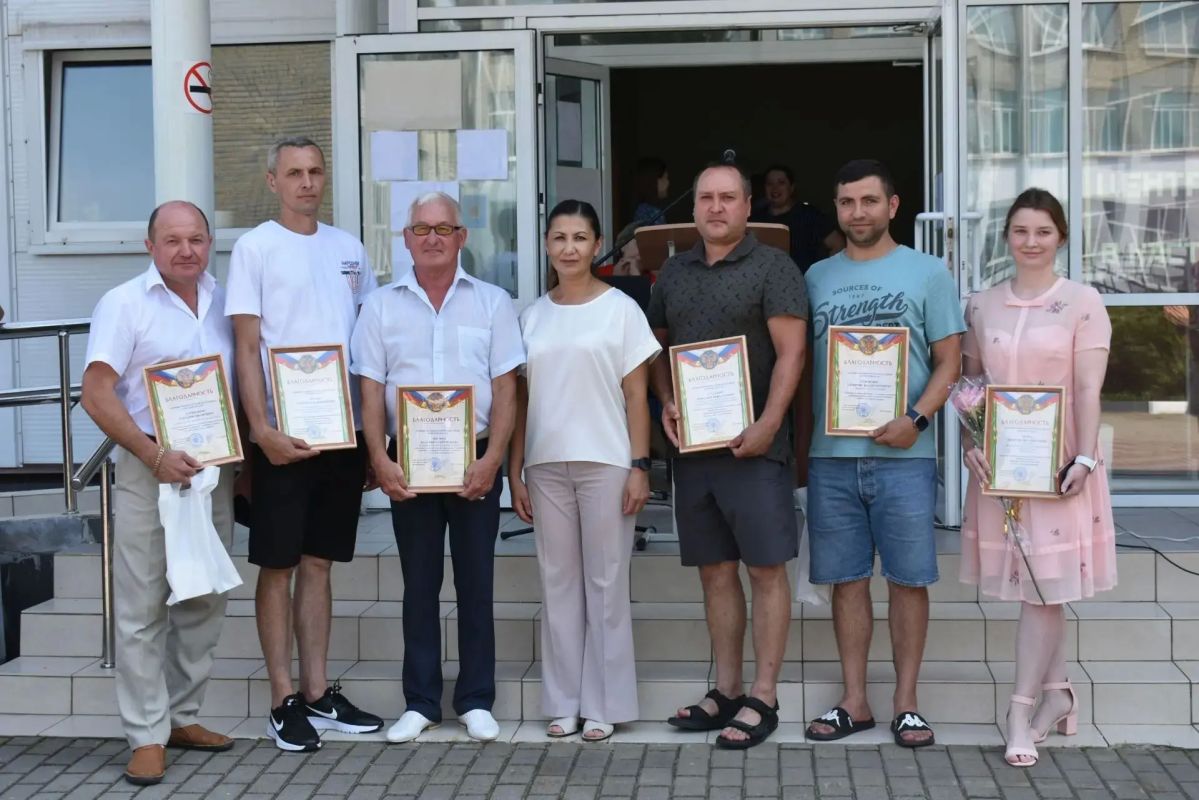 Ярко, жарко, торжественно! В Касторном отметили День физкультурника Ярко, жарко, торжественно! В Касторном отметили День физкультурника