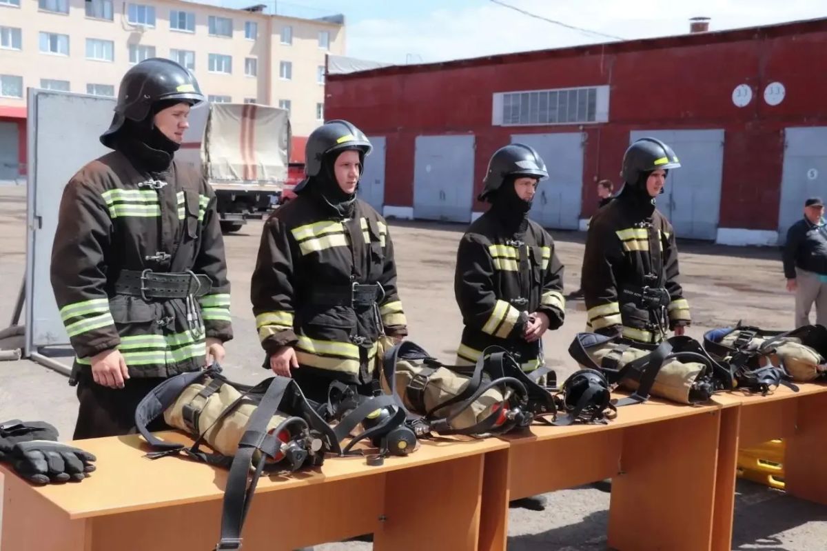 «Я б в рабочие пошёл… Пусть меня научат!» «Я б в рабочие пошёл… Пусть меня научат!»