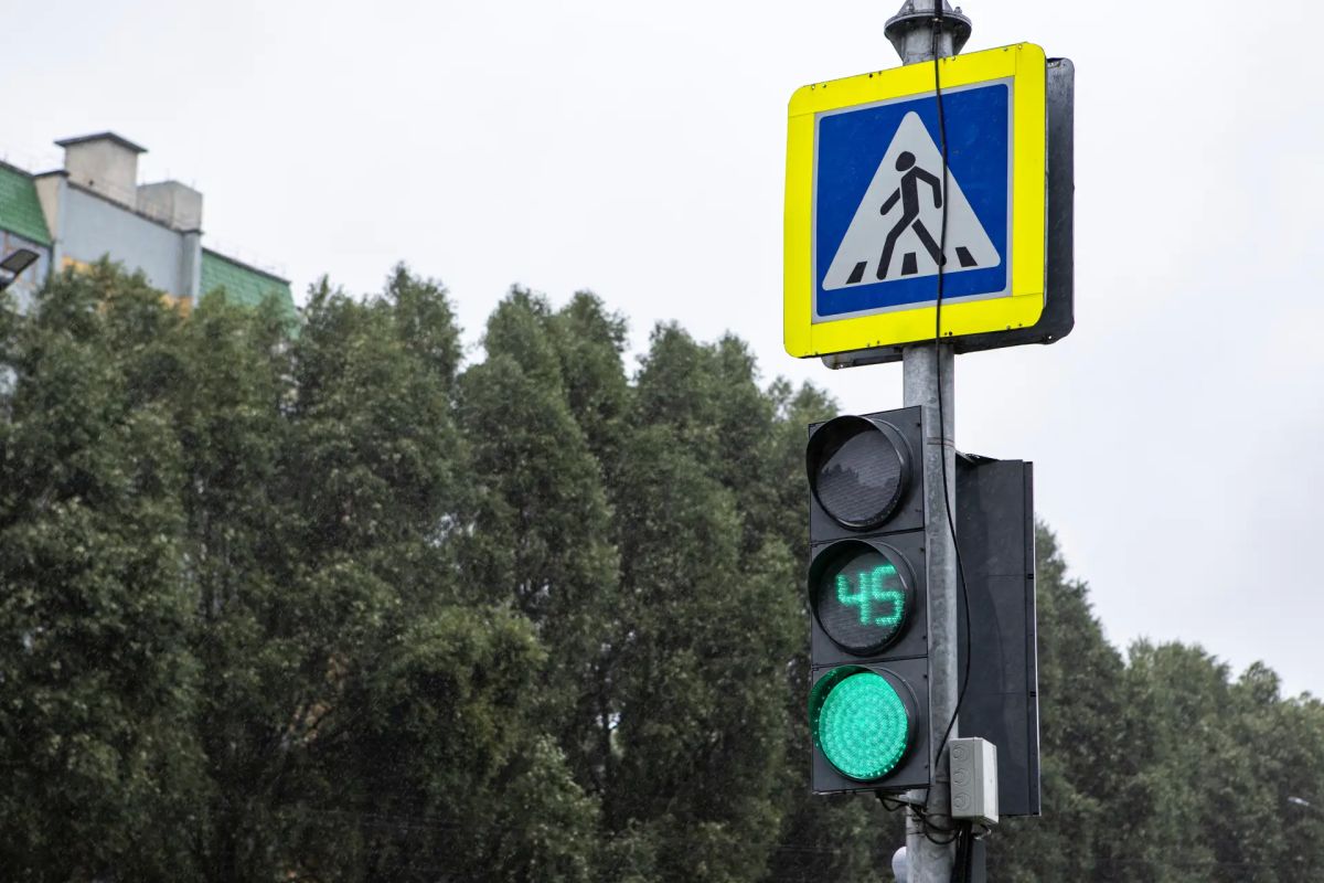 В Курске обустроят светофорами 35 участков улично-дорожной сети