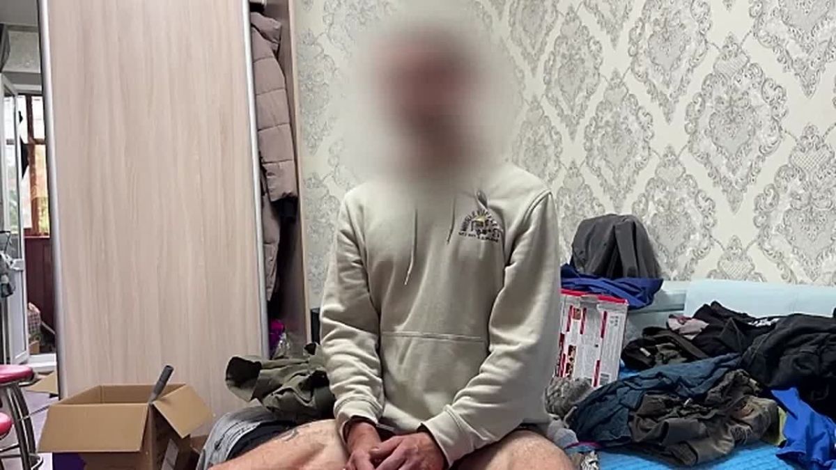 Наркоплантатор из Железногорска вырастил в квартире 44 куста конопли