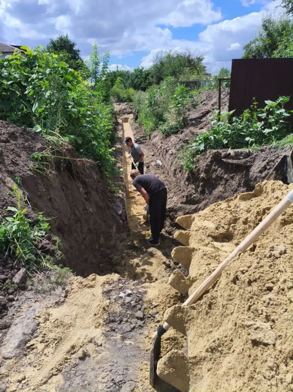 В селе Дичня Курчатовского района продолжаются работы по реконструкции тепловых сетей В селе Дичня Курчатовского района продолжаются работы по реконструкции тепловых сетей