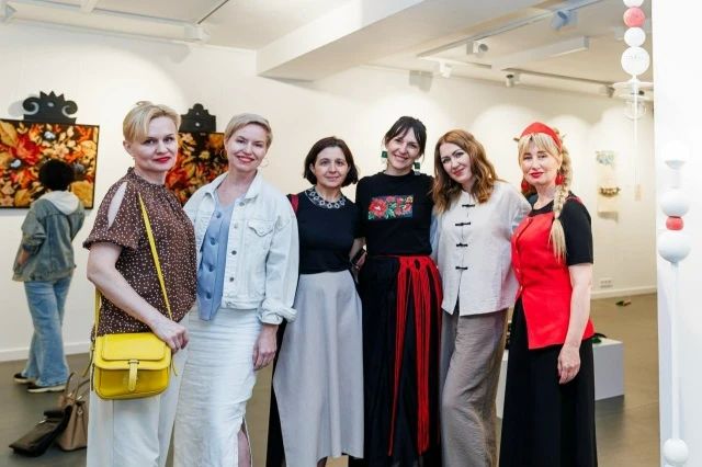 Выставка «Бабушкины сказки» продолжает работу в Железногорске до 12 сентября! Выставка «Бабушкины сказки» продолжает работу в Железногорске до 12 сентября!