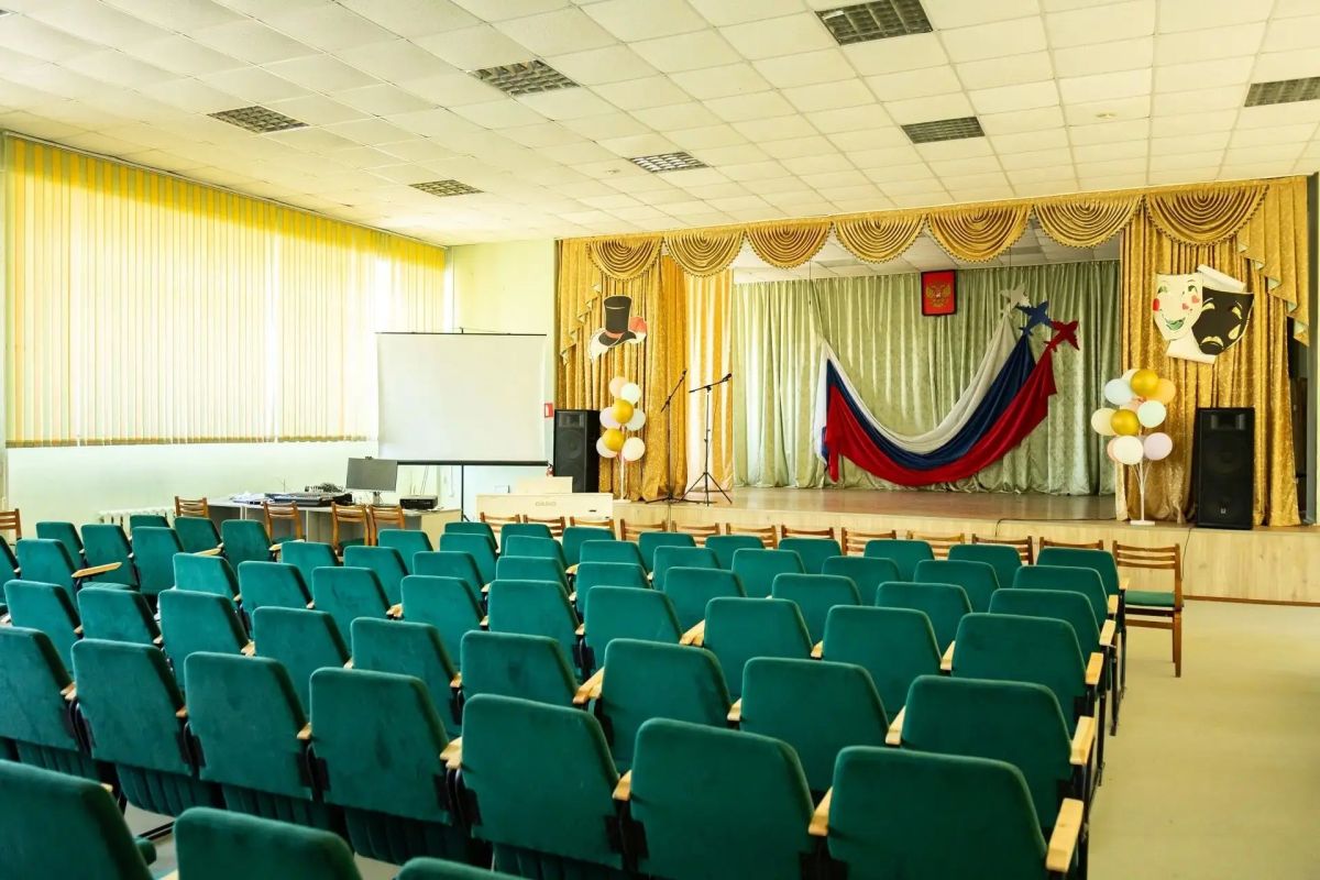 Эксперты положительно оценили подготовку школ №39 и 20 к началу учебного года Эксперты положительно оценили подготовку школ №39 и 20 к началу учебного года