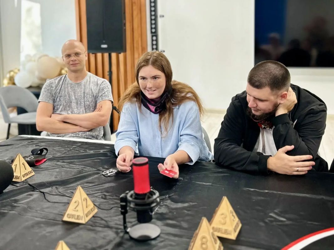 В курском молодёжном центре «Спектр» состоялась игра «Полемика» — вариант «Мафии» в соревновательном формате В курском молодёжном центре «Спектр» состоялась игра «Полемика» — вариант «Мафии» в соревновательном формате